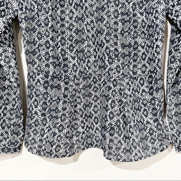 NWT Michael Kors Snakeskin Animal Geometric Print Peplum Top size P - Picture 3 of 8